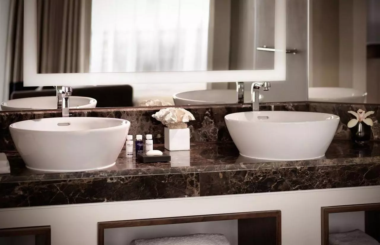 INTOURIST_SHABAVIZ (15).jpg